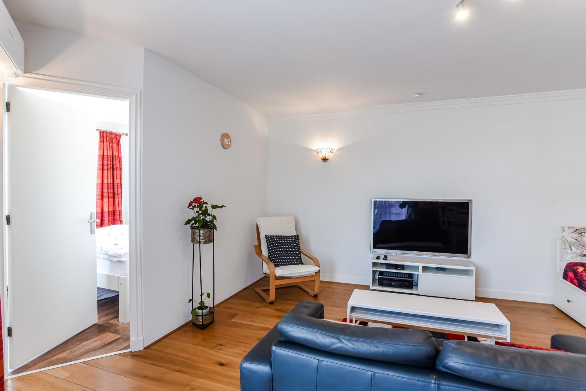 Studio Tara At The Beach With Private Parking Zandvoort Exterior foto