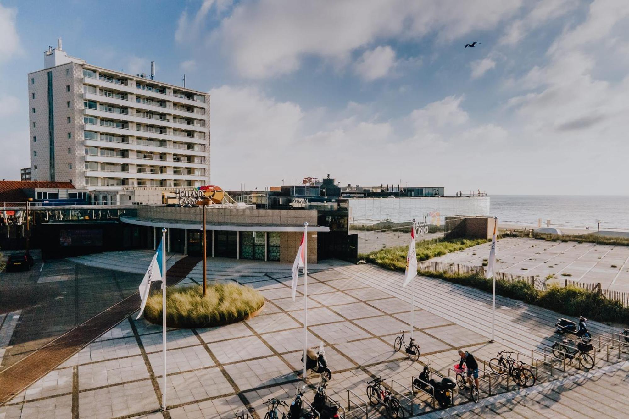 Studio Tara At The Beach With Private Parking Zandvoort Exterior foto