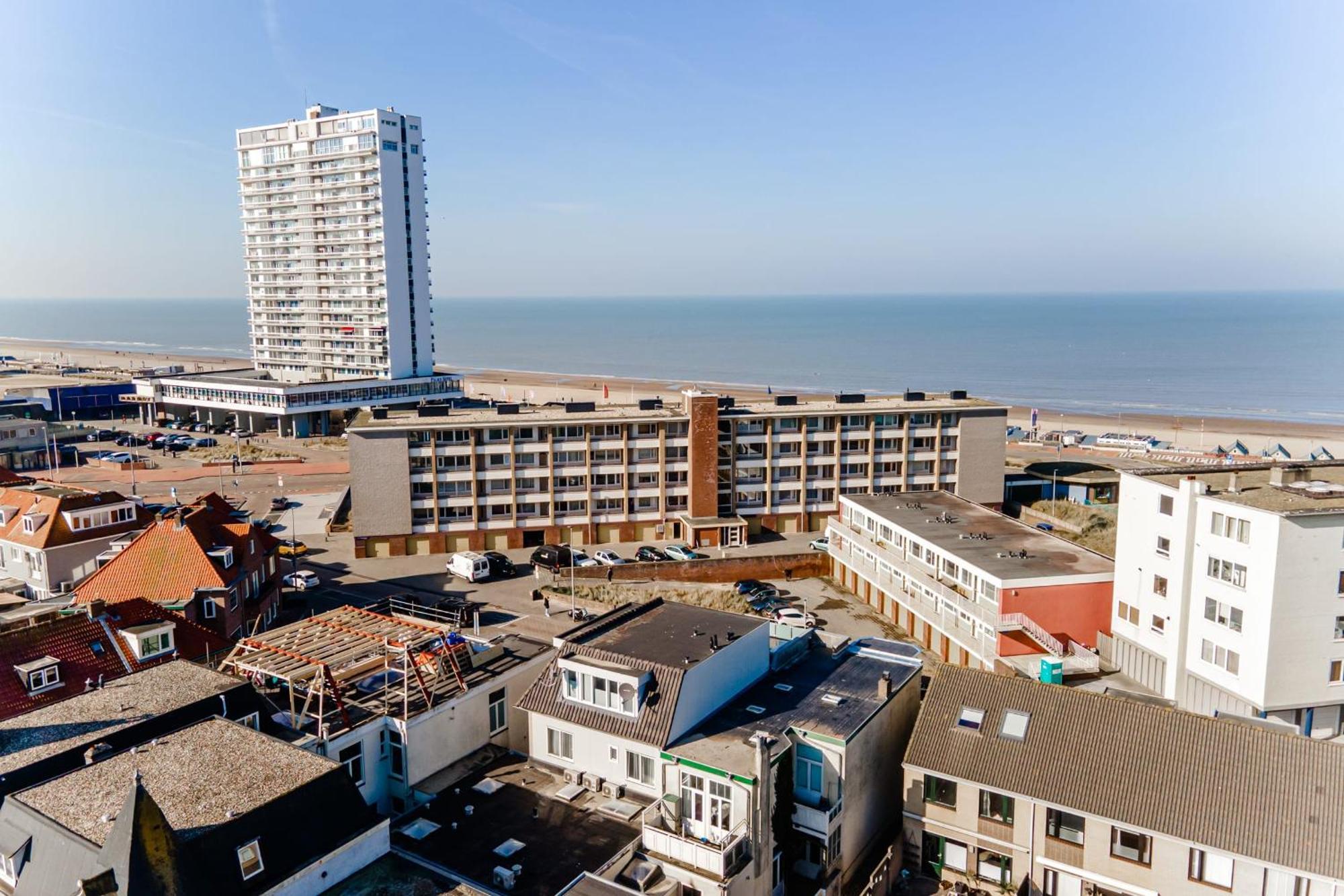 Studio Tara At The Beach With Private Parking Zandvoort Exterior foto